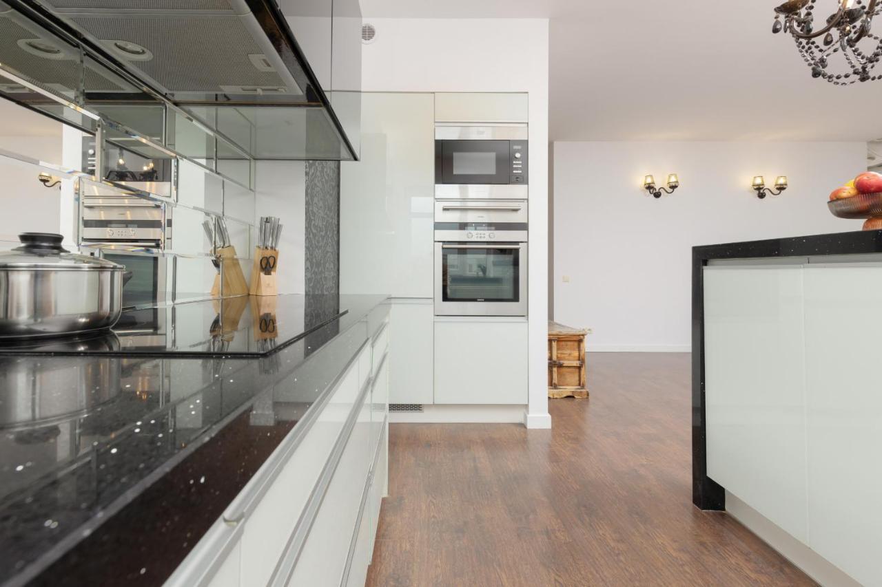 Blonia Wilanowskie Apartment Warsaw By Noclegi Renters Exterior foto